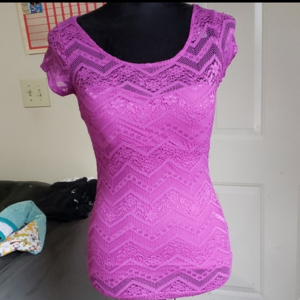 💚Candie's lace top with built in bra